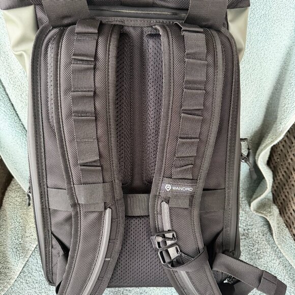Wandrd Prvke Lite Backpack, wasatch green, used once, like new - Picture 2 of 8